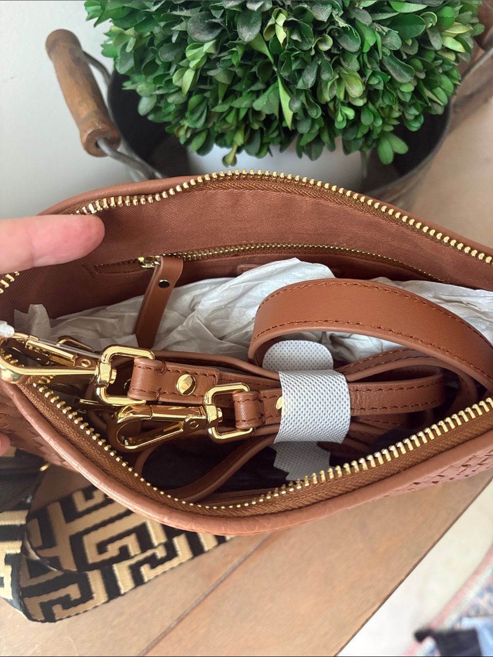 🌸QUINCE ITALIAN HANDWOVEN SMALL CROSSBODY BAG NWT🌸PLUS EXTRA STRAP. PRICE FIRM - Picture 5 of 16